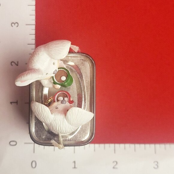 Hallmark Christmas Ornament Warm and Special Friends 1993 - Picture 10 of 12